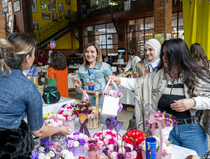 <h2>Read about our support to woman artisans in Azerbaijan</h2>